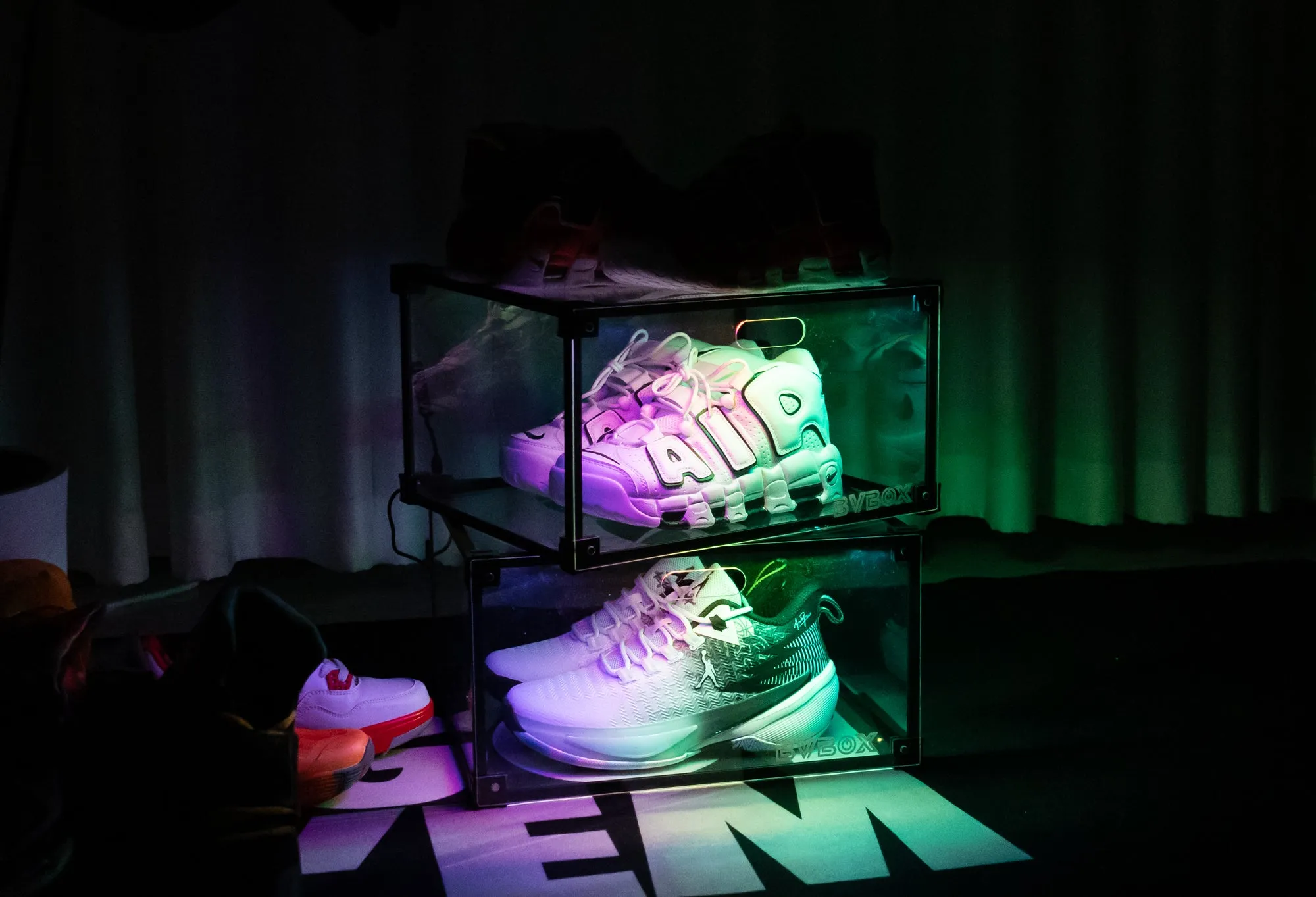 Led Voice Controlled Drop Side Sneaker Display Box